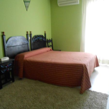 Hostal Burgos Torrecaballeros Buitenkant foto